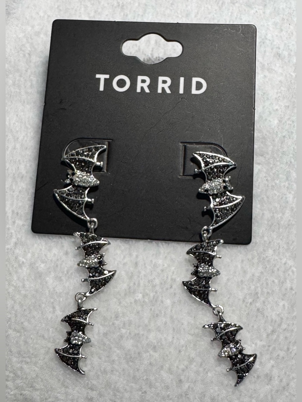 #Jx007 - Torrid Halloween Linear Bat Rhinestone Encrusted Stud Drop Earrings